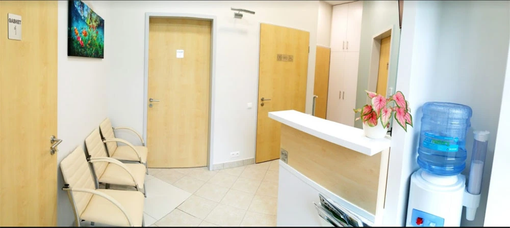 Sklep, w którym są sprzedawane aparaty słuchowe mieszący się w mieście Warszawa.